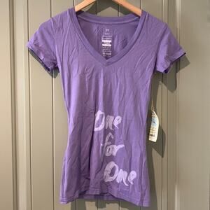 TOMS Graphic Tee NWT